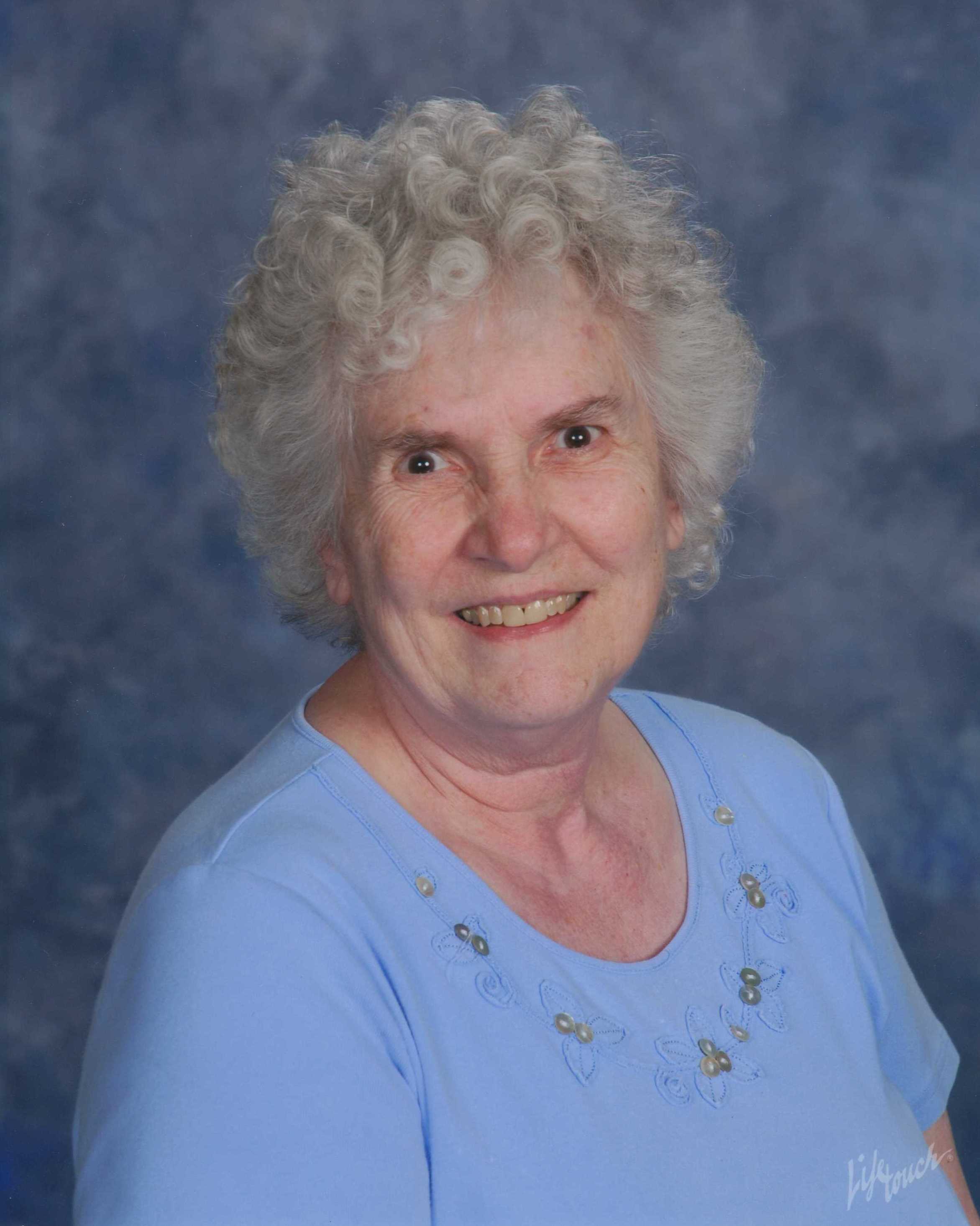 Violet_Whittaker_Photo